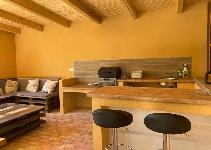 Judith Iii. Apartment *